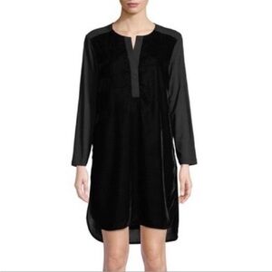 Finley Velvet black tunic dress. Size small. Made
in USA